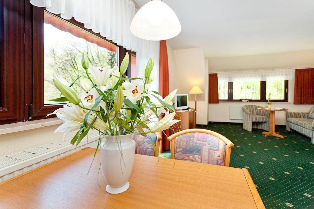 Restaurant & Hotel Baumhaus Hagen Sassnitz Rum bild